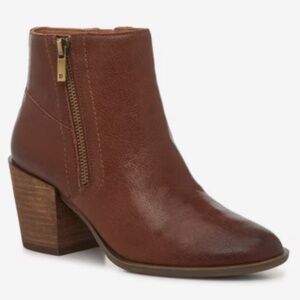 Leather bootie